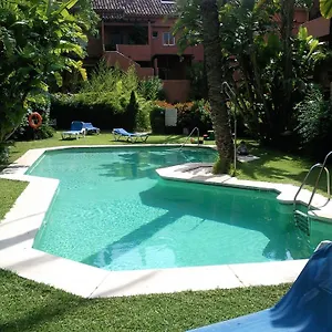 https://apartment-jardines-marbella.1costadelsol.com